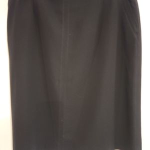 Skirt 14 Black Side pockets and Back Zip by Harve Benard